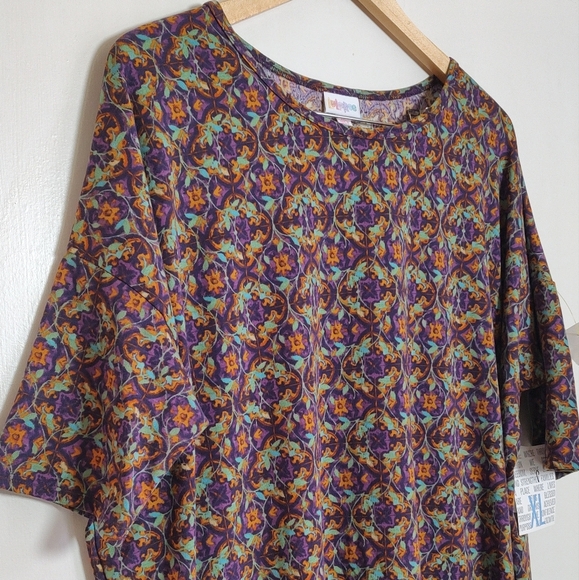 Lularoe Irma Colorful Patterned Women's Top - Picture 2 of 6